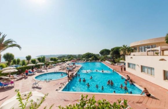 PASQUA AL PARADISE BEACH
