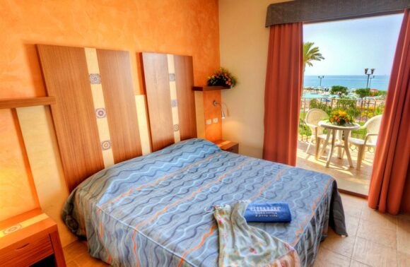 FESTA DI PRIMAVERA AL SERENUSA VILLAGE